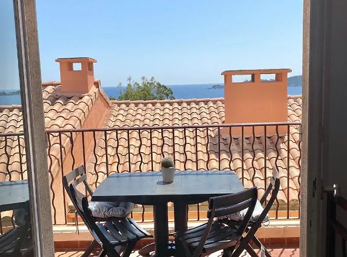 Cap Sud 83 Vue 200m Plages * Ιέρ